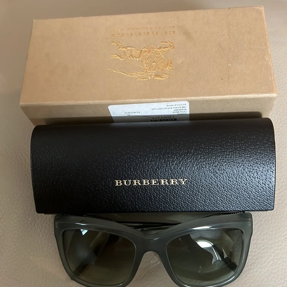 Burberry Women's Square Acetate Sunglasses, Acetate, 100% UVA/UVB